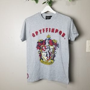 Harry Potter's Gryffindor crest tee size S…